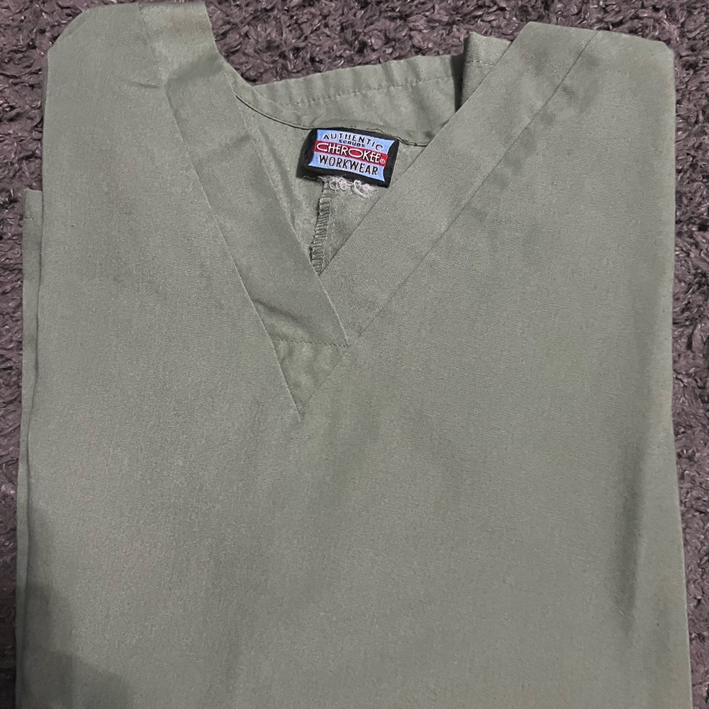 Cherokee Scrub Top